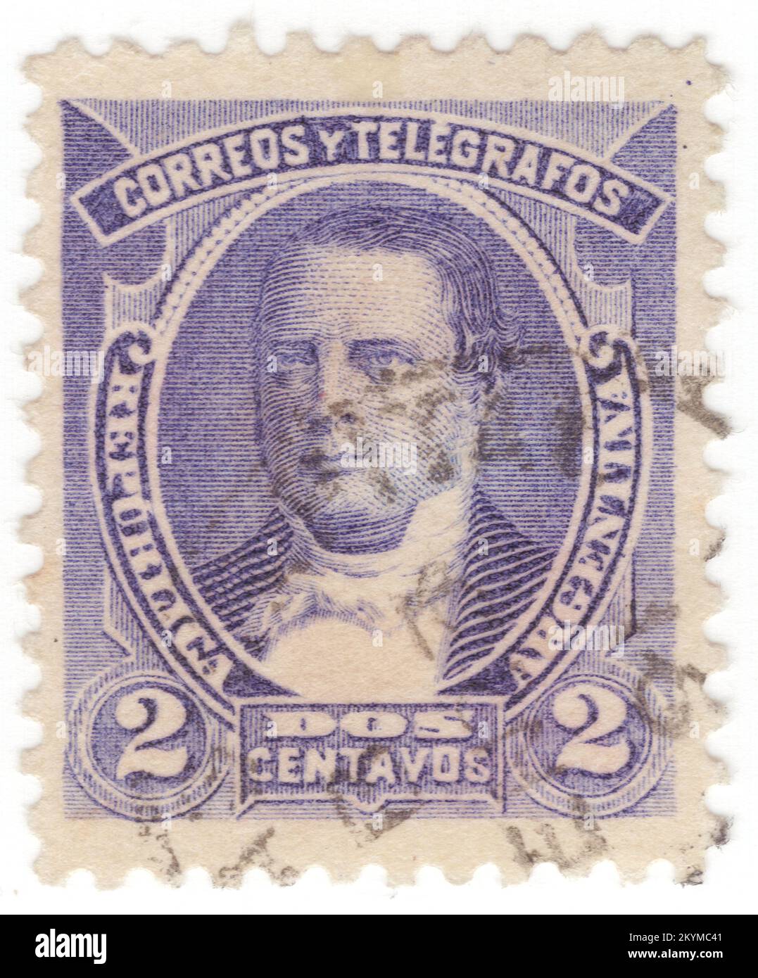 ARGENTINIEN - 1890: 2 zentavos-violette Briefmarke mit Porträt von Santiago Derqui. Santiago Rafael Luis Manuel José María Derqui Rodríguez war vom 5. März 1860 bis zum 5. November 1861 Präsident Argentiniens. Er wurde in der australischen Notiz von 10 erwähnt, die inzwischen überholt ist. Derqui akzeptierte die überarbeitete nationale Verfassung mit den Änderungen, die Buenos Aires begünstigen würden, und nannte das Land República Argentinien. Diese und andere unpopuläre Politik gegenüber dem Rest des Landes löste in den Provinzen, die zur Schlacht von Pavón führten, eine allgemeine Unzufriedenheit aus Stockfoto