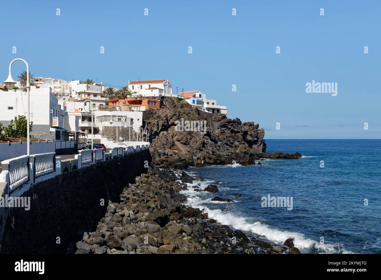 Uferpromenade in Las Aguas, San Juan de la Rambla, Teneriffa, Kanarische Inseln, Spanien, Oktober 2022. Stockfoto