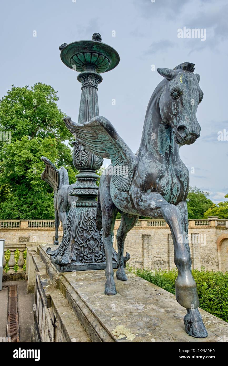 Pegasus-Gruppe, Rekonstruktion der Originalskulpturengruppe, Belvedere auf dem Pfingstberg, Potsdam, Brandenburg. Stockfoto