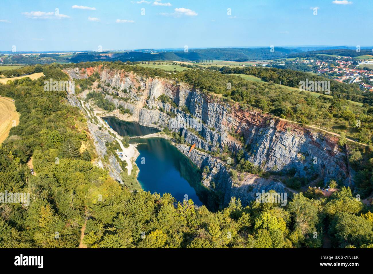Alter Kalksteinbruch, Big America (Velka Amerika) bei Prag, Tschechische Republik. Velka Amerika (Big America, Czech Grand Canyon) ist ein verlassener Kalkstein qua Stockfoto