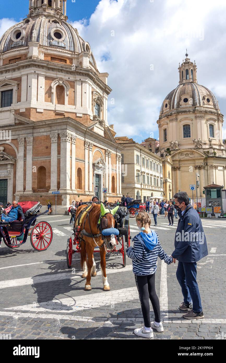 Pferdekutschen von Victor Emmanuel II Monument, Piazza Venezia, Rom (Rom), Latium, Italien Stockfoto