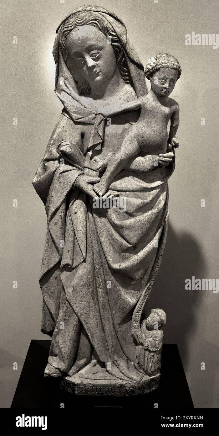 Vierge a L' Enfant - Jungfrau und Kind XV 15. Jahrhundert Museum für antike und zeitgenössische Kunst, Epinal, Frankreich, Stockfoto