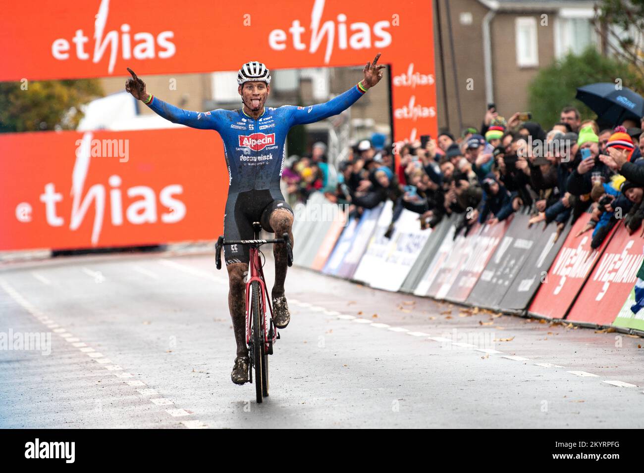 Mathieu van der Poel gewinnt die Cyclocross Weltmeisterschaft Hulst Stockfoto