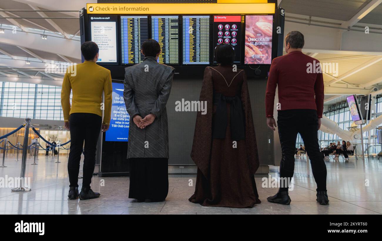 Nicht exklusiv: British Airways brachte den Zauber Hollywoods nach Heathrow mit einer ganz besonderen Übernahme von Star Trek in Terminal 5 der Fluggesellschaft, wo sich c Stockfoto