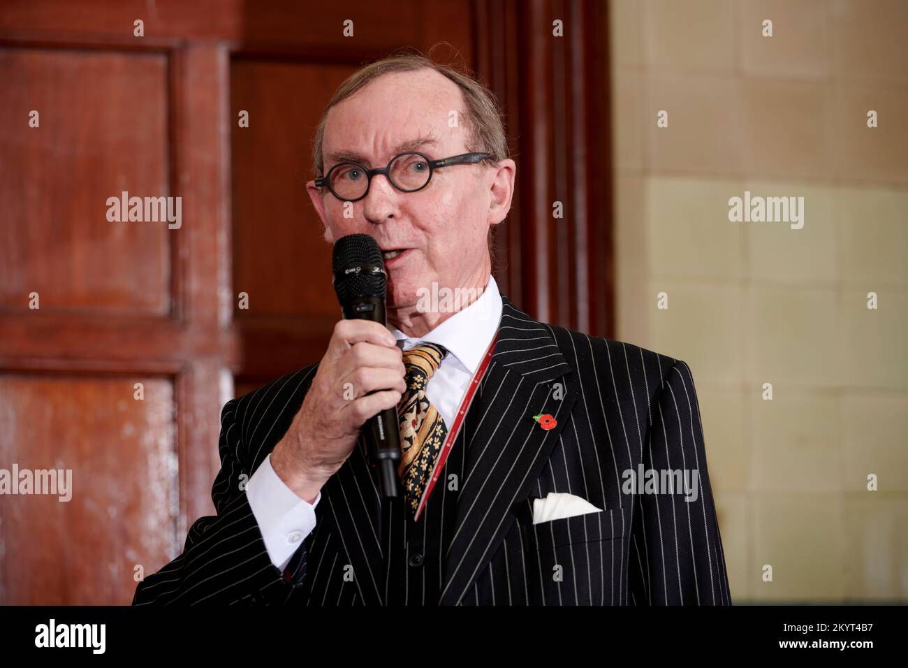 EIN Wilson beim Oldie lit Lunch 15-11-22 Neil Spence Photography; der Liberale Club; Stockfoto