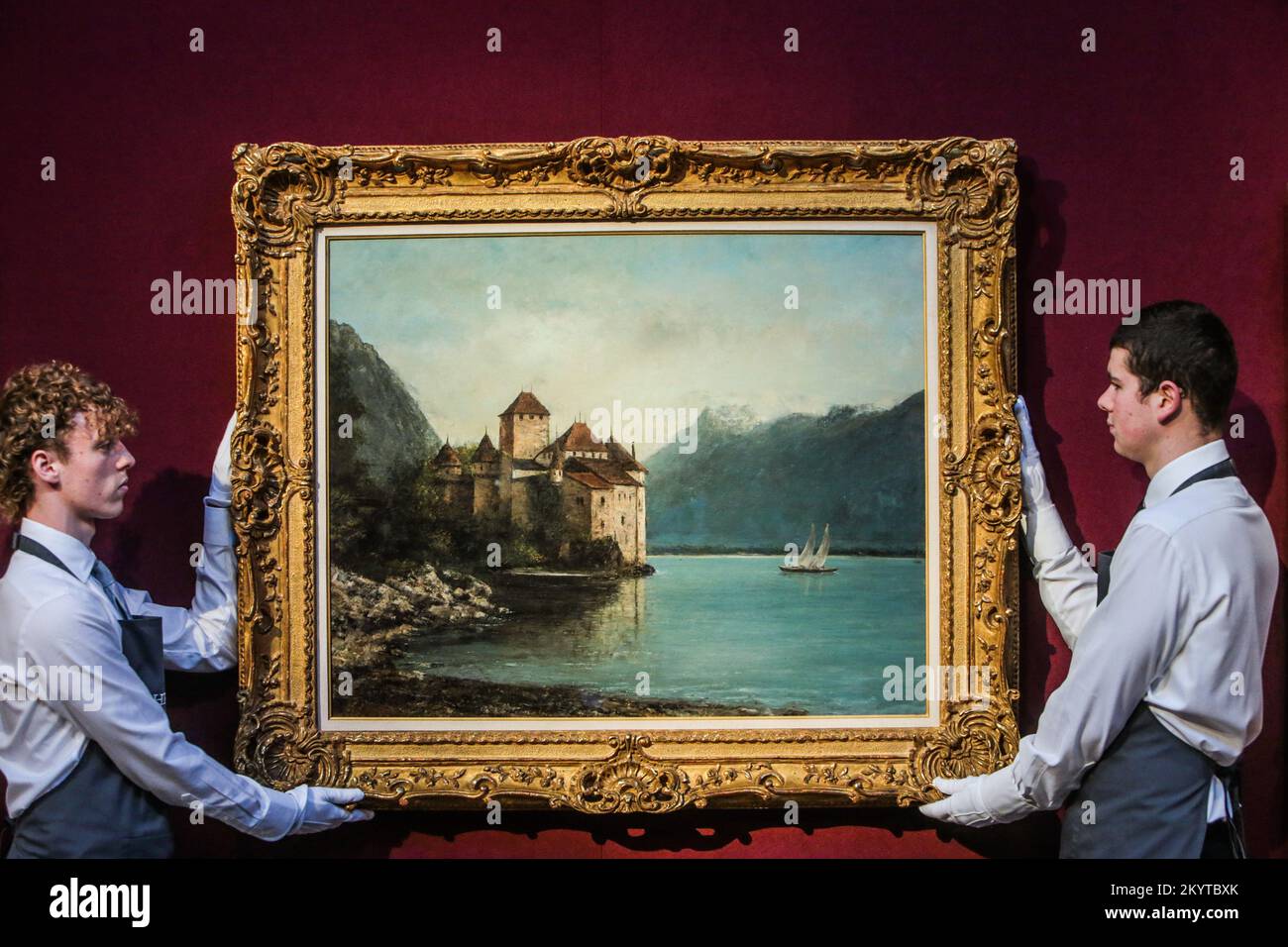 London UK 02. Dezember 2022 Courbet Le Château de Chillon, Genfer See unterzeichnet und datiert '76/ G. Courbet.' (unten links) Öl auf Leinwand Est GBP 400.000 – GBP 600.000 Angebot 13. Dezember, Paul Quezada-Neiman/Alamy Live News Stockfoto