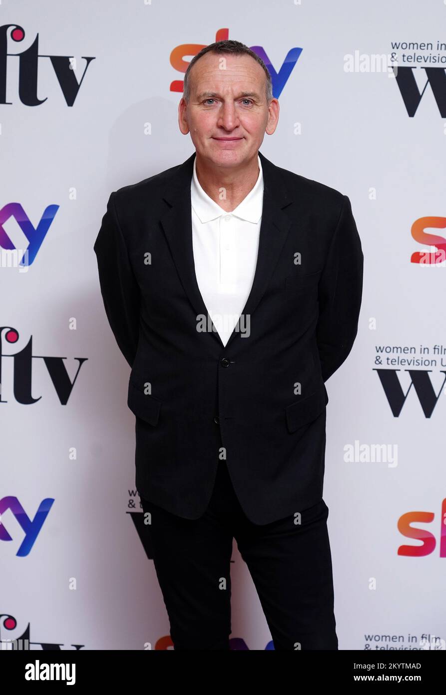 Christopher Eccleston nimmt an den Women in Film and TV Awards in der London Hilton Park Lane im Zentrum von London Teil. Foto: Freitag, 2. Dezember 2022. Stockfoto