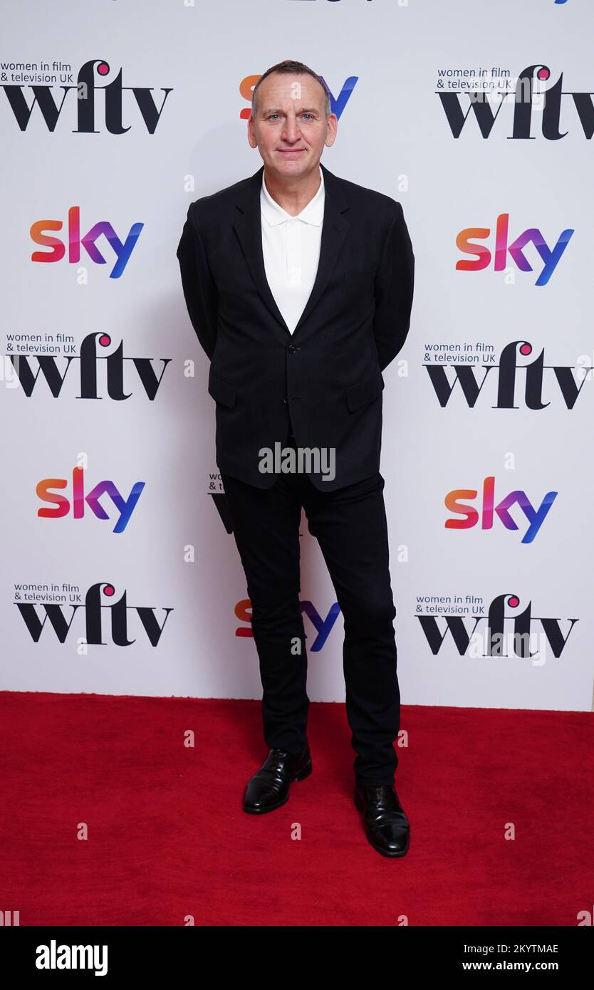 Christopher Eccleston nimmt an den Women in Film and TV Awards in der London Hilton Park Lane im Zentrum von London Teil. Foto: Freitag, 2. Dezember 2022. Stockfoto