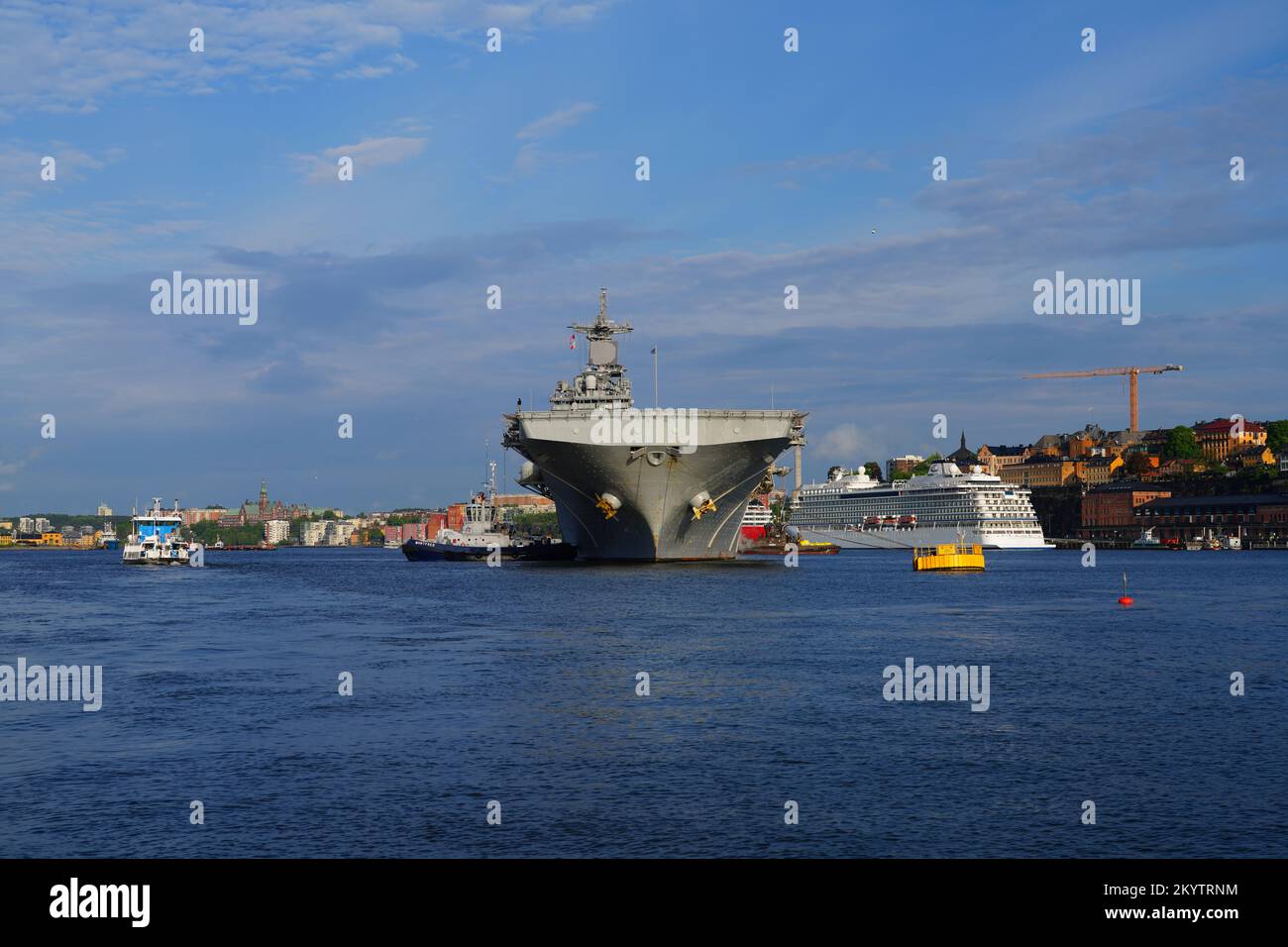 STOCKHOLM, SCHWEDEN -30. MAI 2022 - Blick auf die USS Kearsarge (LHD-3), ein Amphibienschiff der Wasp-Klasse der US-Marine in Stockholm, Schweden Stockfoto