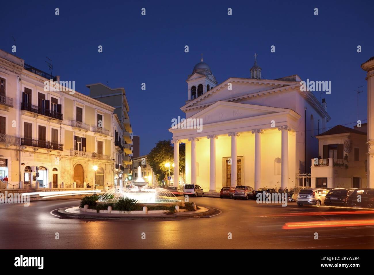 Kirche St. Francis Xavier aus dem 18.. Jahrhundert / Chiesa di San Francesco Saverio, Piazza XX Settembre, Foggia, Italien. Stockfoto