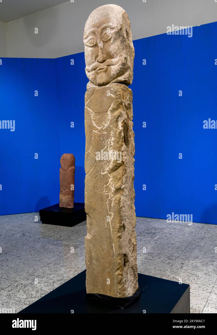 Steinstatue mit geformtem Gesicht. Südkasachstan. 11.. Jahrhundert Stockfoto