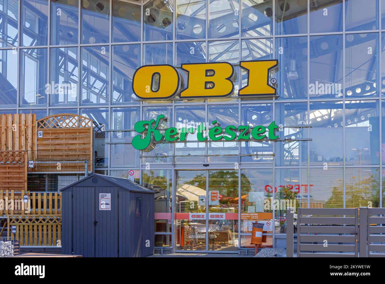 Obi garden -Fotos und -Bildmaterial in hoher Auflsung  Alamy