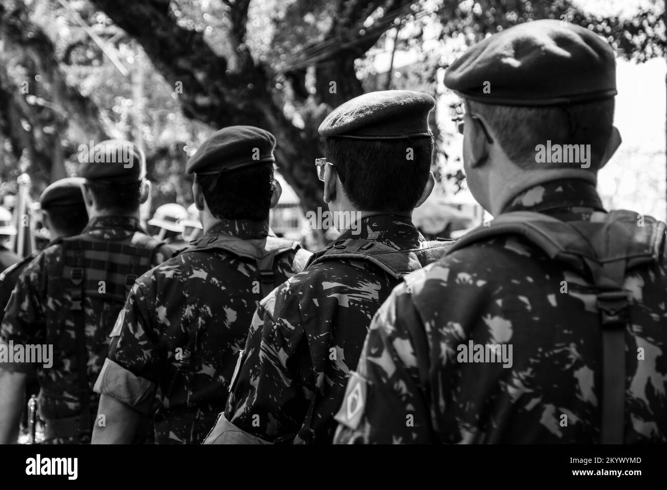 Salvador, Bahia, Brasilien - 07. September 2016: Armee-Soldaten, die anstehen, marschieren am brasilianischen Unabhängigkeitstag in der Stadt Salvador, Bahia. Stockfoto