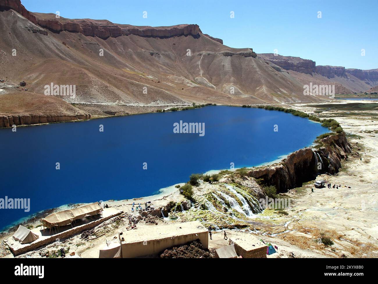 Bamyan (Bamiyan) in Zentralafghanistan. Die blauen Seen im Band e Amir Nationalpark sind durch Travertindämme geformt. Stockfoto