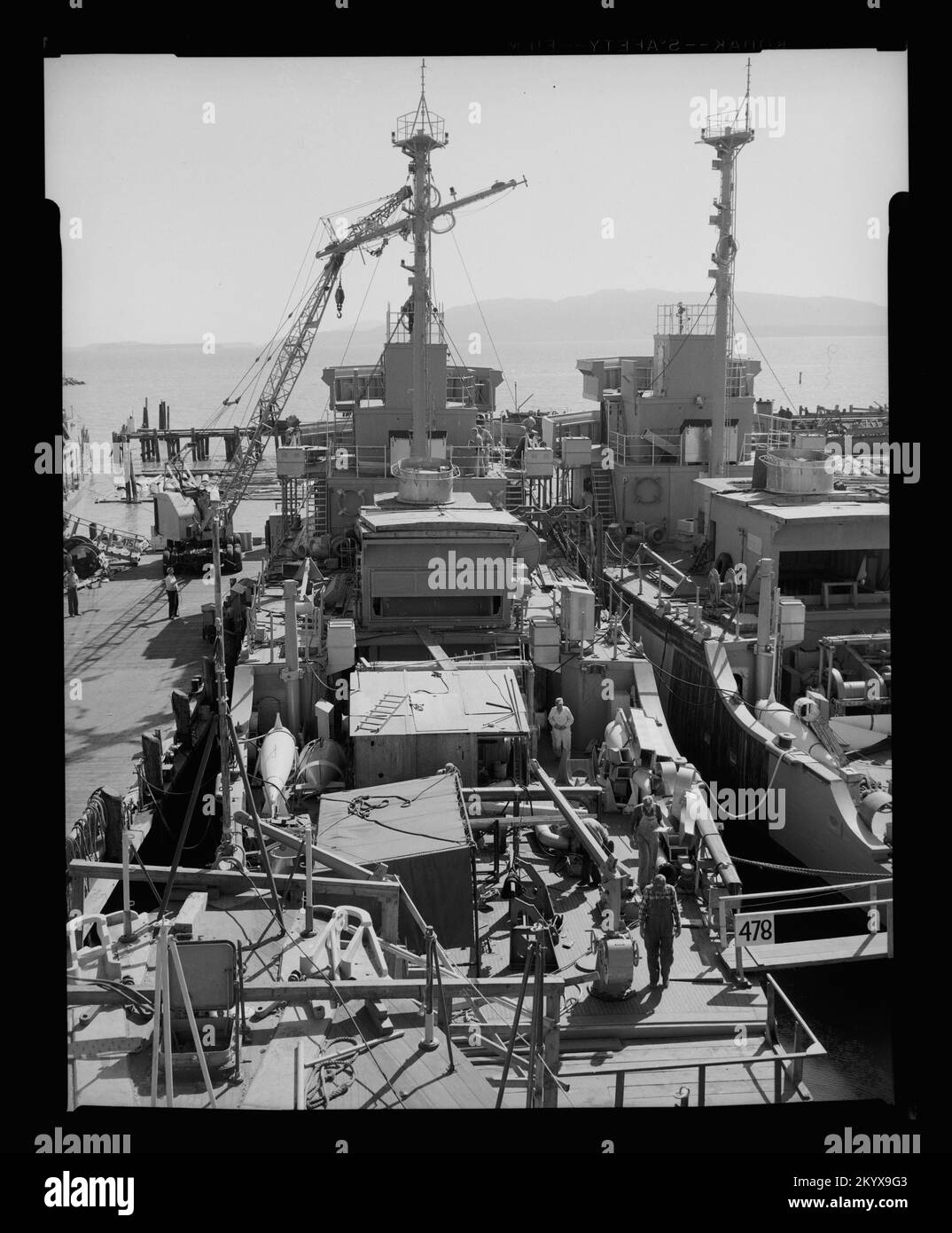 AM-475 und 476 und 477 und 478 und 479 , Schiffe, Marineschiffe, Boote, Marinegeschichte, Die Marine Stockfoto