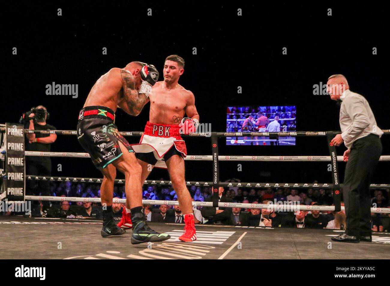 Newcastle, Großbritannien. 02.. Dezember 2022. Josh Kelly besiegt Troy Williamson bei der British Super-Welterweight Championship: Troy Williamson vs Josh Kelly in utilita Arena, Newcastle Upon Tyne, Großbritannien, 2.. Dezember 2022 ( Kredit: Dan Cooke/Alamy Live News Stockfoto
