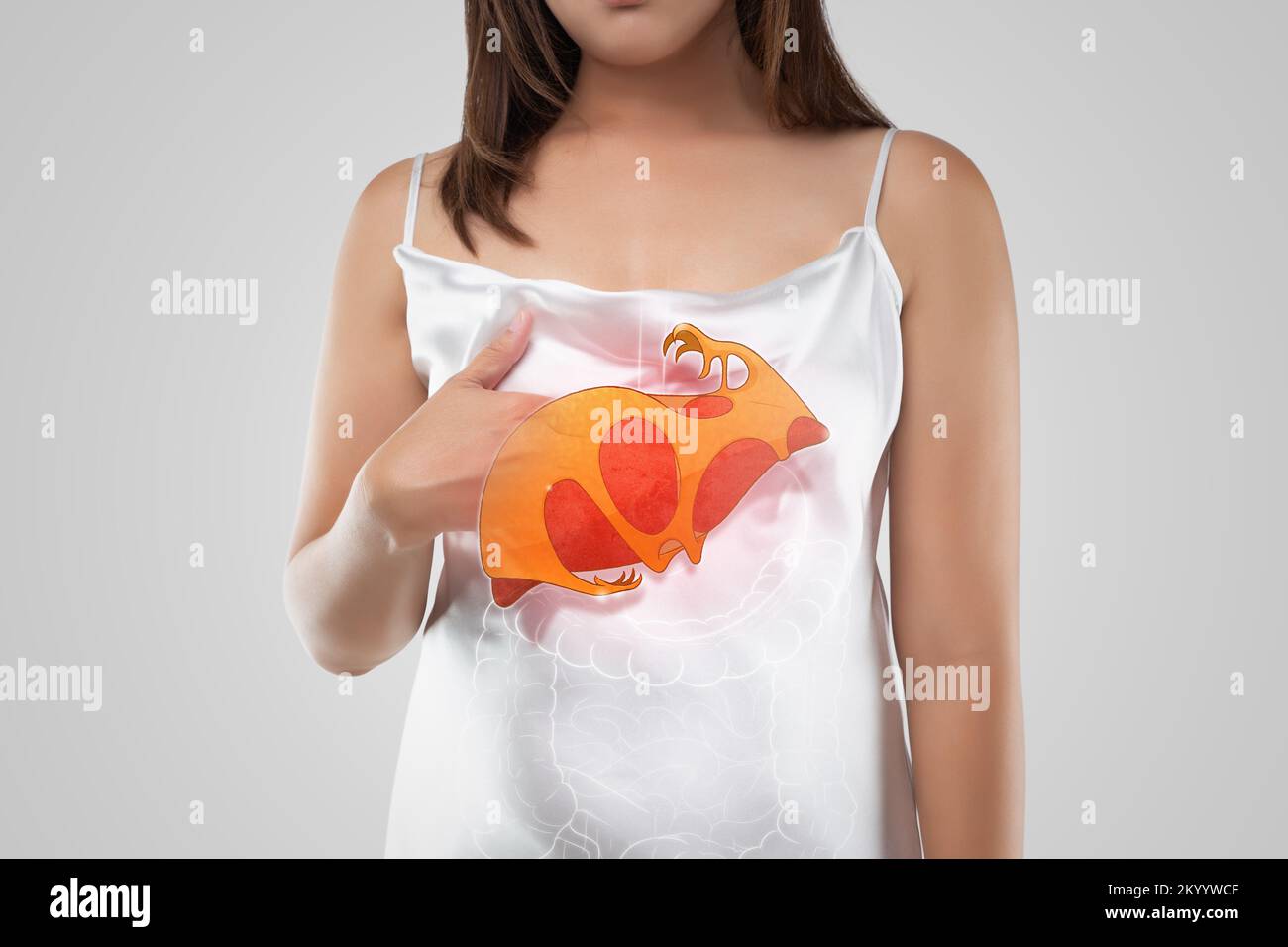 Illustration der Leber ist auf dem Körper der Frau, auf einem grauen Hintergrund, Hepatitis, Konzept mit Gesundheitswesen und Medizin Stockfoto