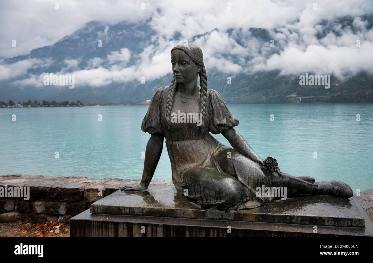Figur, Denkmal zum Gedenken an den Dichter Albert Streich, 1897-1960, Uferpromenade am Brienzersee, Brienz, Kanton Bern, Berner Oberland, Switzerlan Stockfoto
