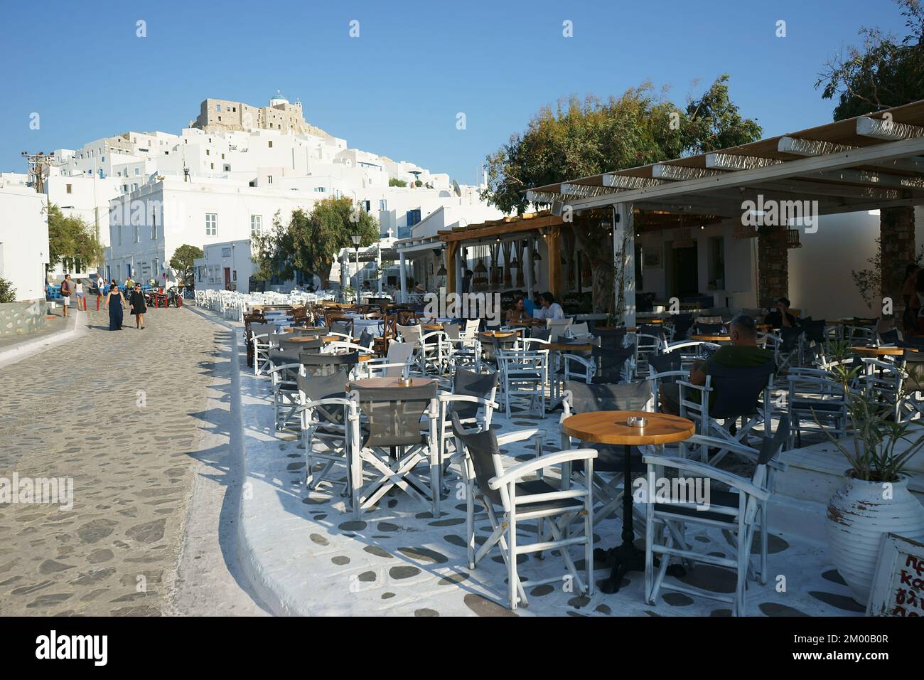 Chora der Insel Astypalea in der Inselgruppe Dodekanes, Griechenland. Bar Stockfoto
