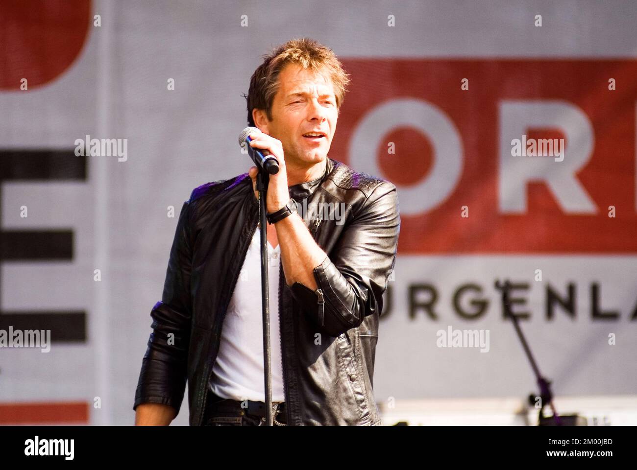 Wien, Österreich. 25. Juni 2011. Gilbert auf dem Donauinsel-Festival Stockfoto