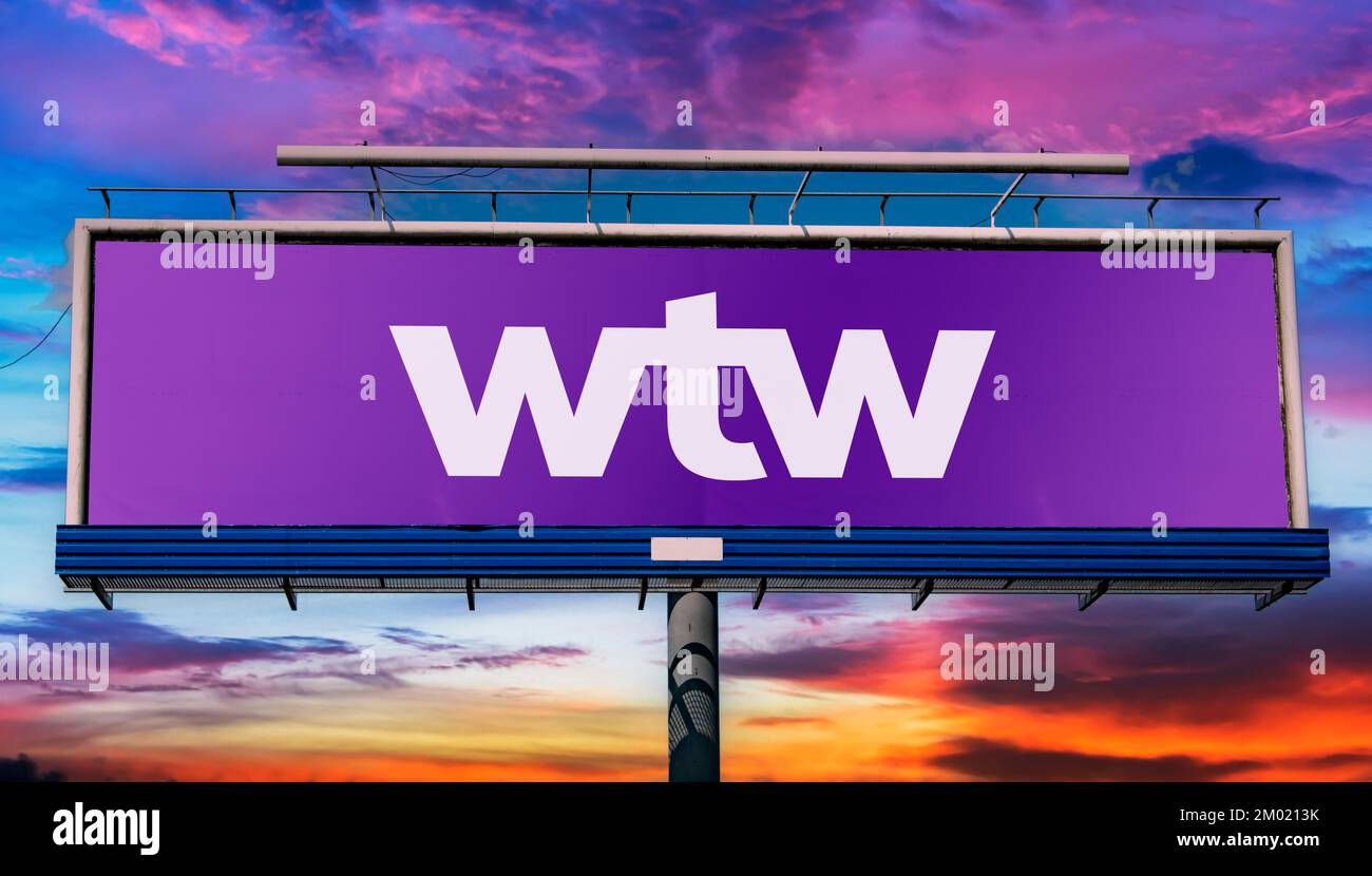 POZNAN, POL – 13. Sep. 2022: Reklametafel mit dem Logo von Willis Towers Watson, einem britisch-amerikanischen multinationalen Versicherungsberater Stockfoto