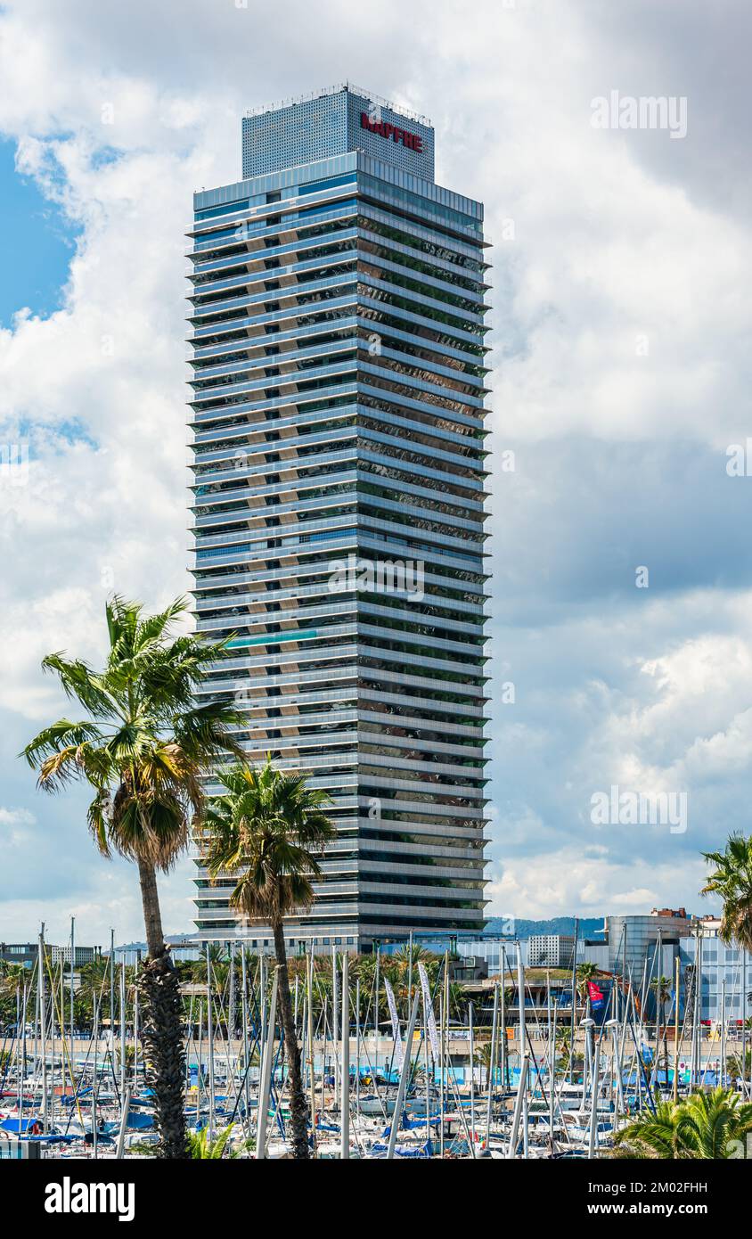 Torre Mapfre Wolkenkratzer, Olympischer Hafen in Barcelona, Spanien, Europa Stockfoto