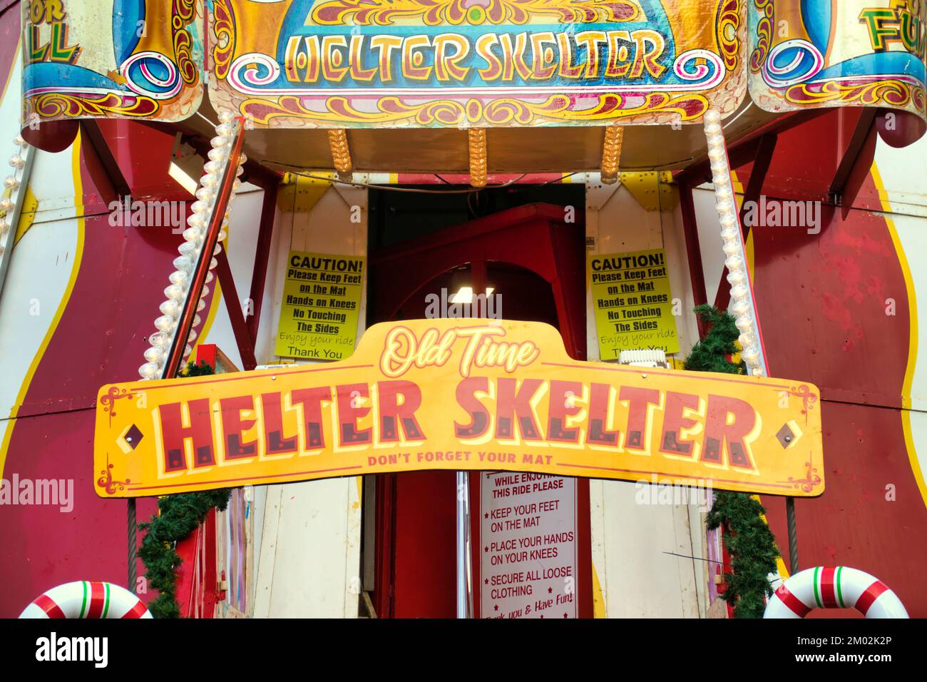 Text und Logo mit helterem Skelett Stockfoto