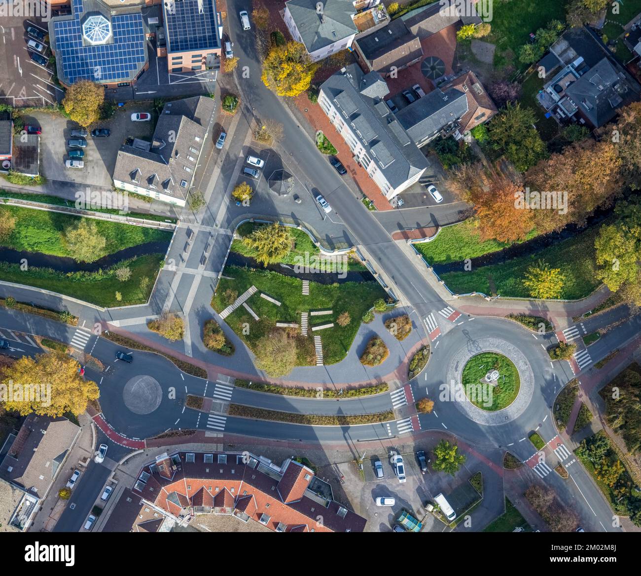 Sesekepark und zwei kreisverkehre Fotos und Bildmaterial in hoher