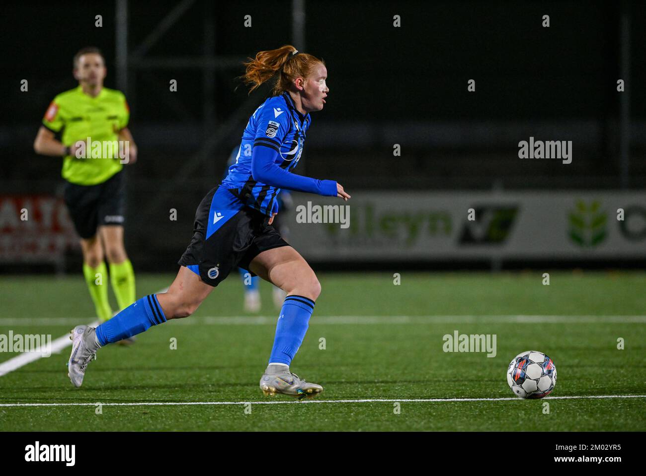 Aalter, Belgien. 03.. Dezember 2022. Margaux Martle (16) aus Brügge, dargestellt während eines Fußballspiels zwischen Club Brügge Dames YLA und KV Mechelen am 13.. Spieltag der Saison 2022 - 2023 der belgischen Lotto Womens Super League am samstag, den 5. November 2022 in Aalter, Belgien . FOTO SPORTPIX | DAVID CATRY Kredit: David Catry/Alamy Live News Stockfoto