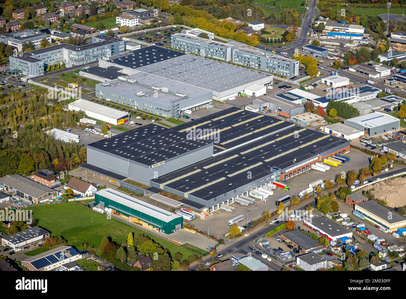 Luftaufnahme, Industriegebiet Max-Planck-Straße, Friedrich-Heinrich-Allee, Kaiser und Kraft Europa GmbH, PCC Specialties, Steueramt, Gestfeld, Kamp-L. Stockfoto