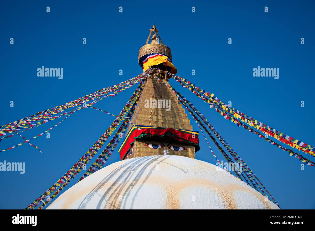 Ansicht von Boudhnath Stupa, einem der größten buddhistischen Heiligtümer der Welt, Kathmandu, Nepal Stockfoto