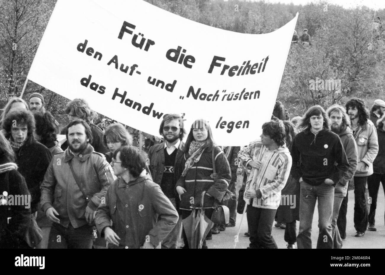 Mehr als 10 000 Gegner der Kernkraft und der Atomwaffen demonstrierten für ihre Ziele am 25.10.1980 in Lingen, Deutschland, Europa Stockfoto