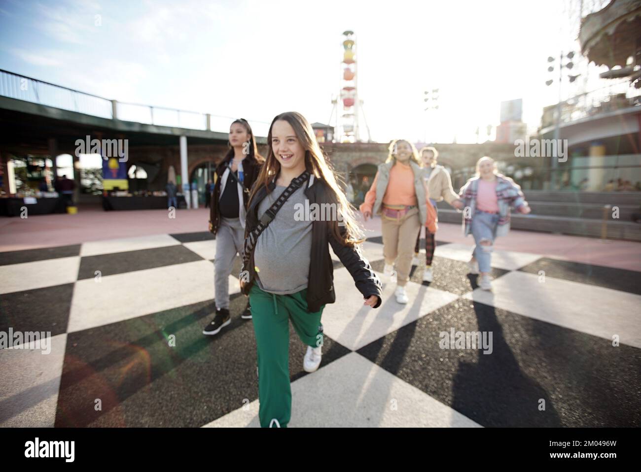 CLAUDIA DALMAU und CARLA QUILEZ in LA MATERNAL (2022), Regie PILAR