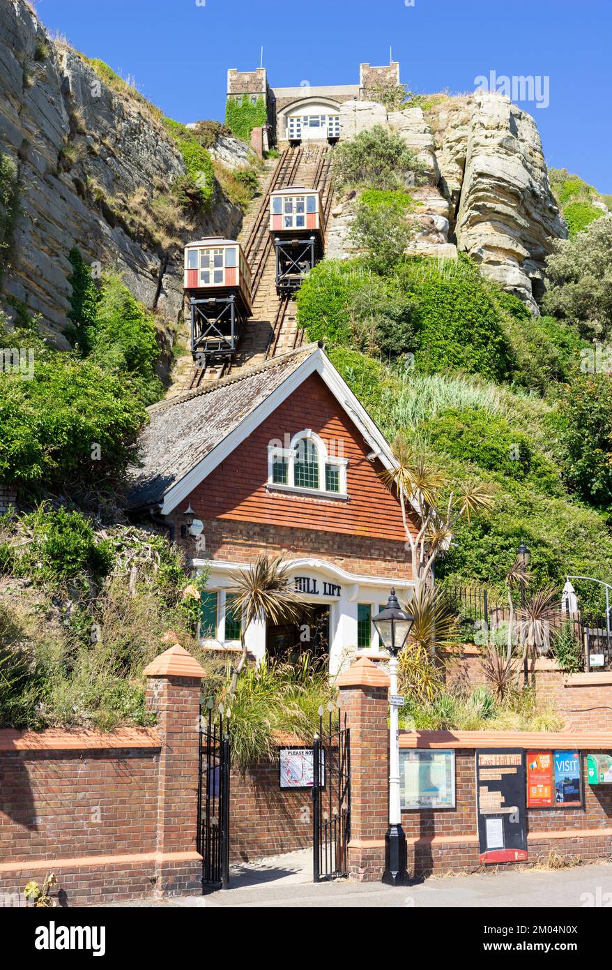 Hastings Standseilbahn East Hill Cliff Railway East Hill Lift Standseilbahn Cliff Beach Railway in Hastings East Sussex England GB UK Europa Stockfoto