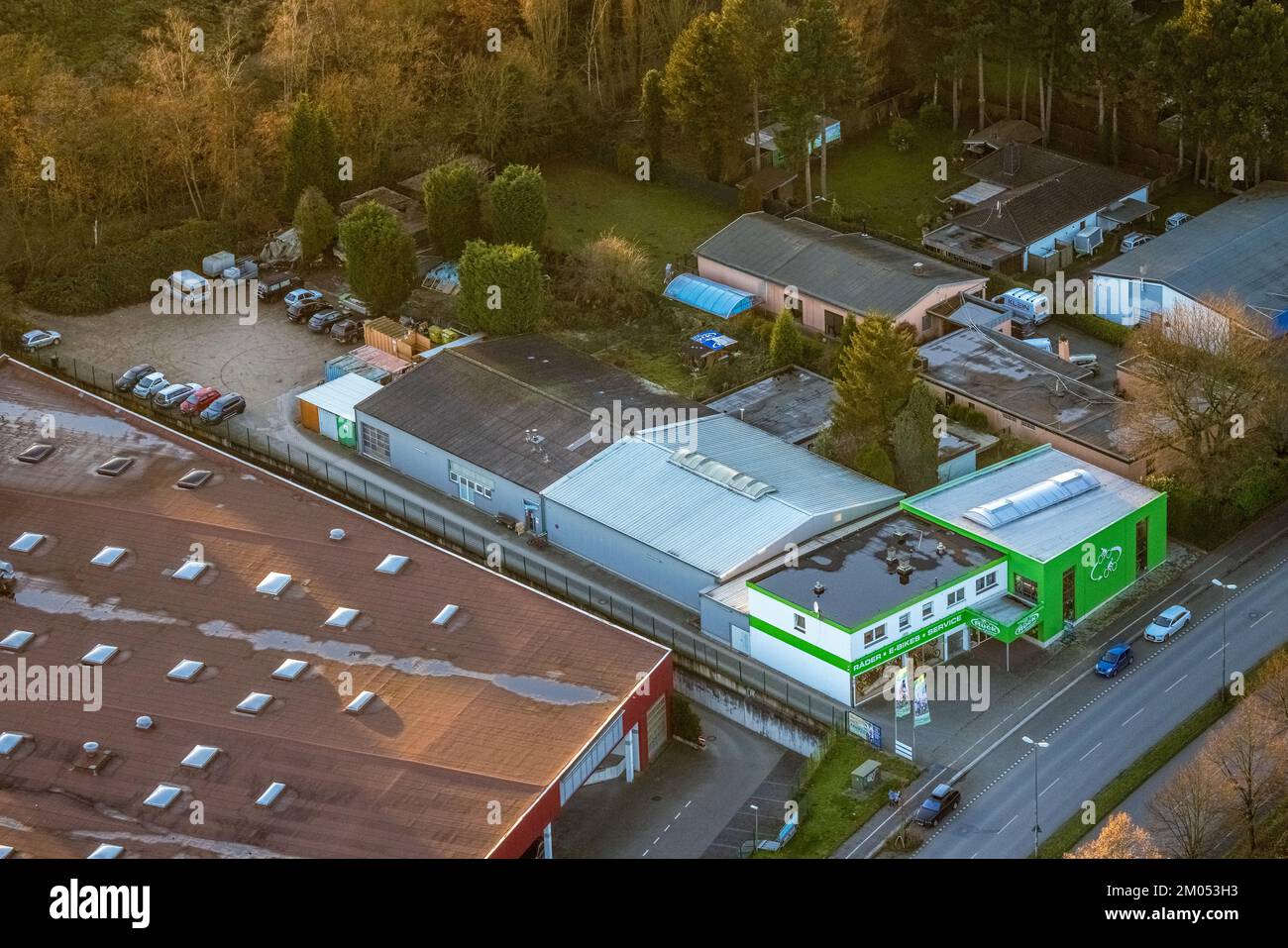 Luftaufnahme, Betriebsgelände ZweiradCenter Rück im Bezirk Süd in Bottrop, Ruhrgebiet, Nordrhein-Westfalen, Deutschland, Bottrop, DE, Europa, Co Stockfoto
