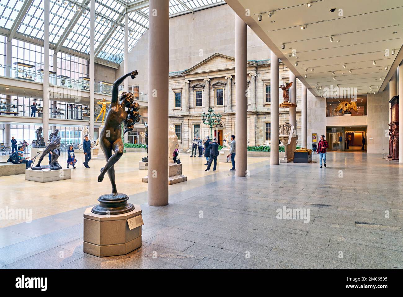 New York. Manhattan. Vereinigte Staaten. Das Metropolitan Museum of Art. Engelhard Court im amerikanischen Flügel Stockfoto