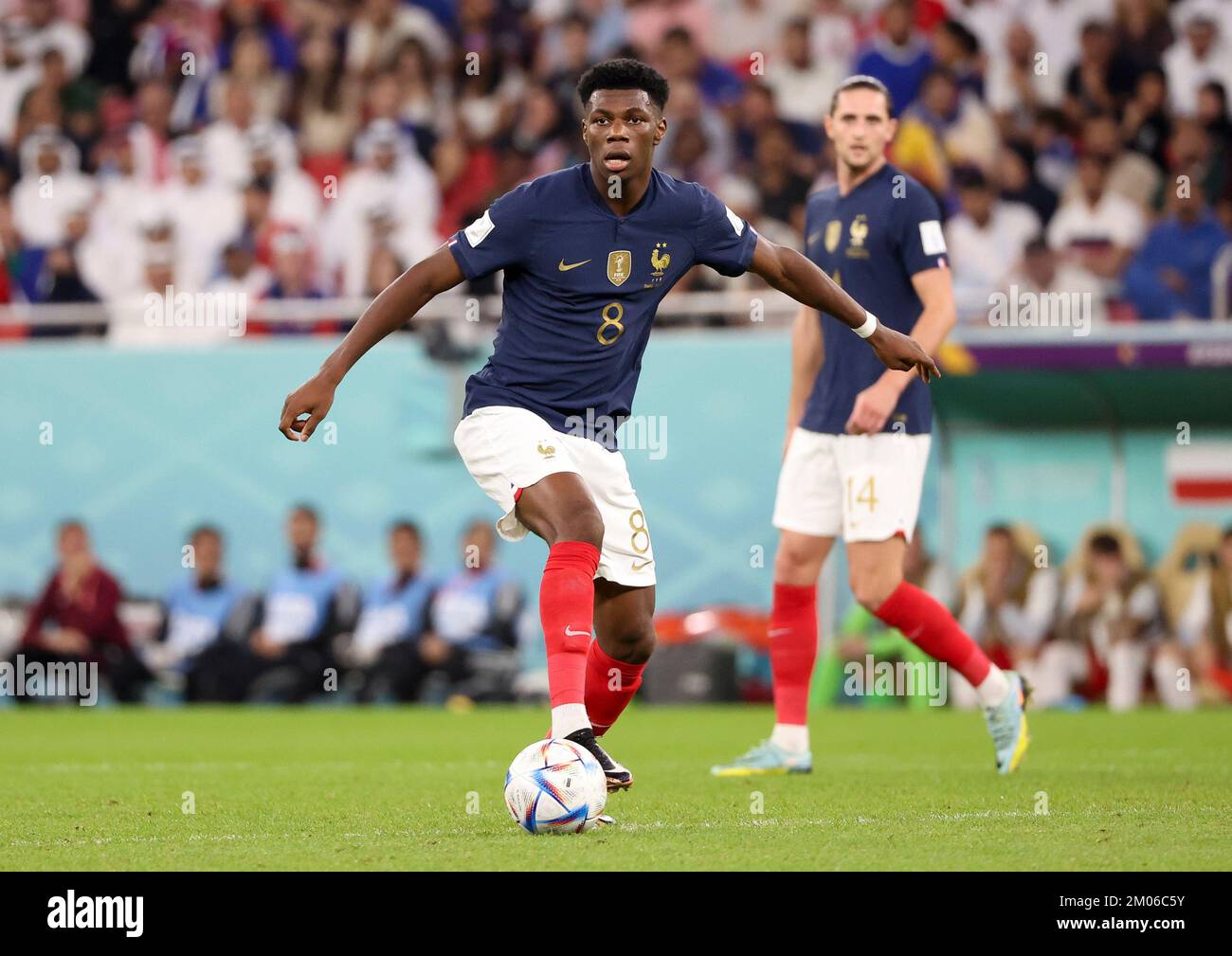 Aurelien Tchouameni von Frankreich während der FIFA-Weltmeisterschaft 2022, Runde 16 des Fußballspiels zwischen Frankreich und Polen am 4. Dezember 2022 im Al Thumama Stadium in Doha, Katar - Photo Jean Catuffe / DPPI Stockfoto