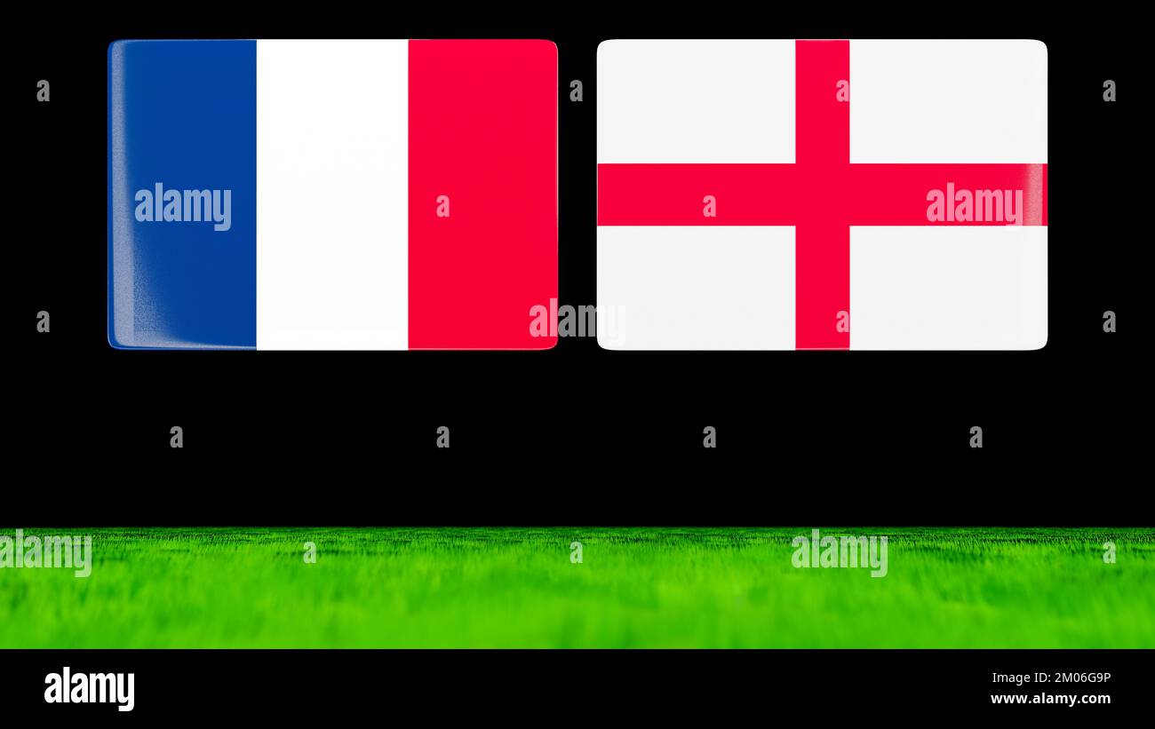 Nationalflaggen von England und Frankreich als glänzende Karten, die über einem grünen Feld schweben. 3D-Rendern. Stockfoto