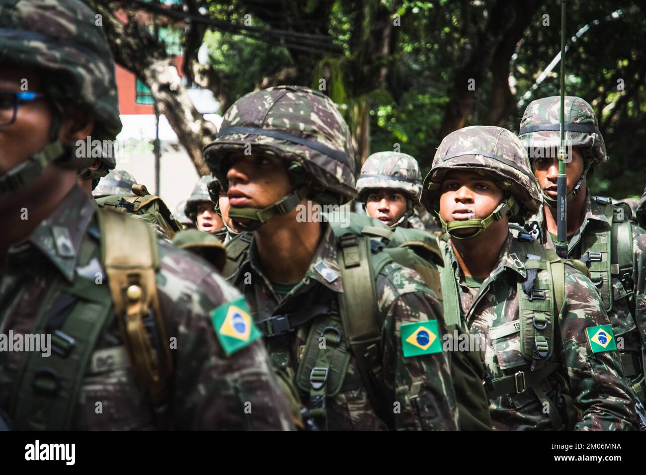 Salvador, Bahia, Brasilien - 07. September 2016: Junge Soldaten marschieren am brasilianischen Unabhängigkeitstag in der Stadt Salvador, Bahia. Stockfoto