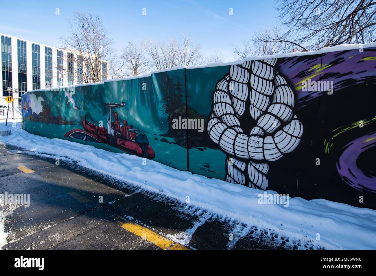 Wandbild des Hafens an der Wand im alten Hafen in Quebec City, Quebec, Kanada Stockfoto