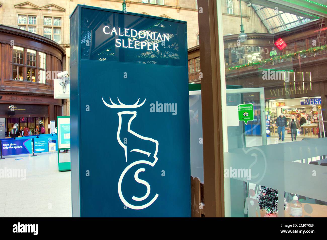 Caledonian Sleeper im Hauptbahnhof Stockfoto