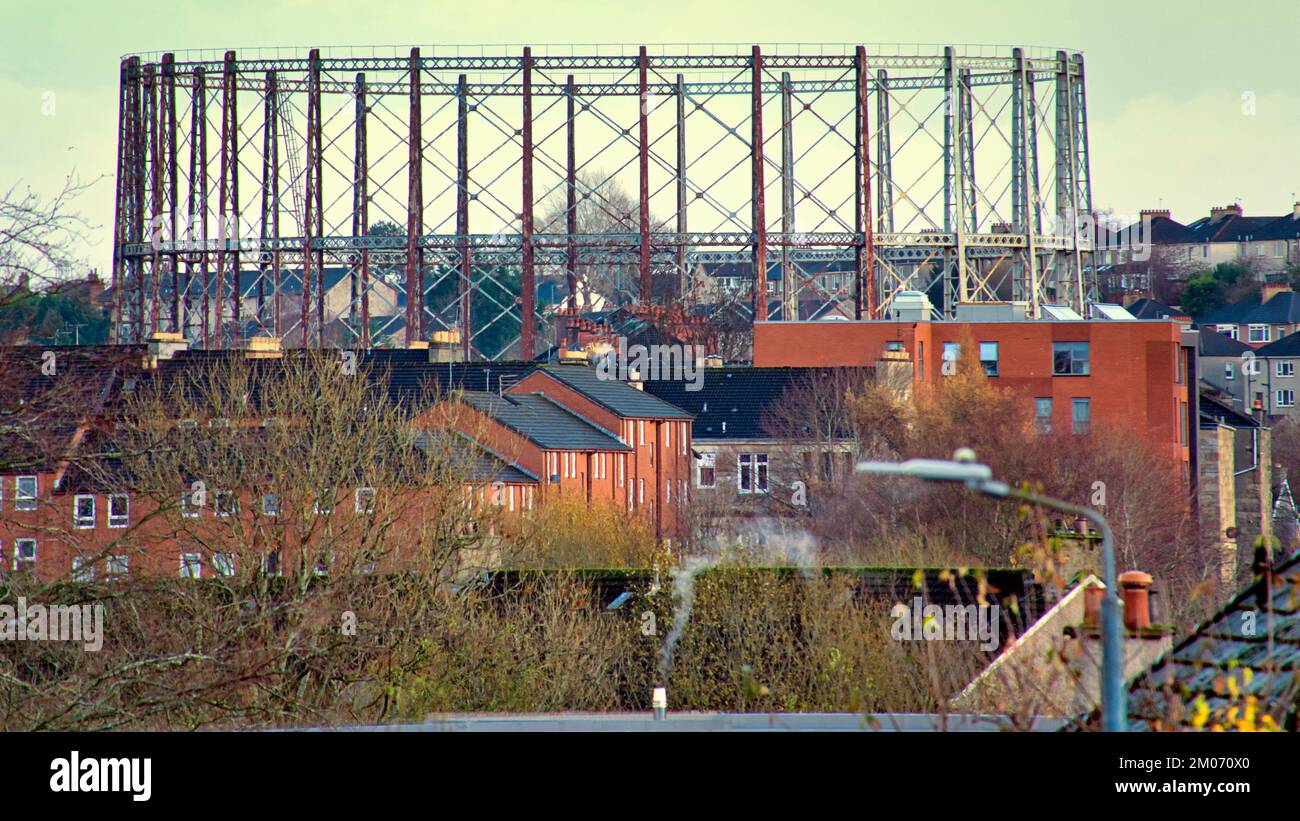 Temple District mit Kelvindale Gasometer Stockfoto