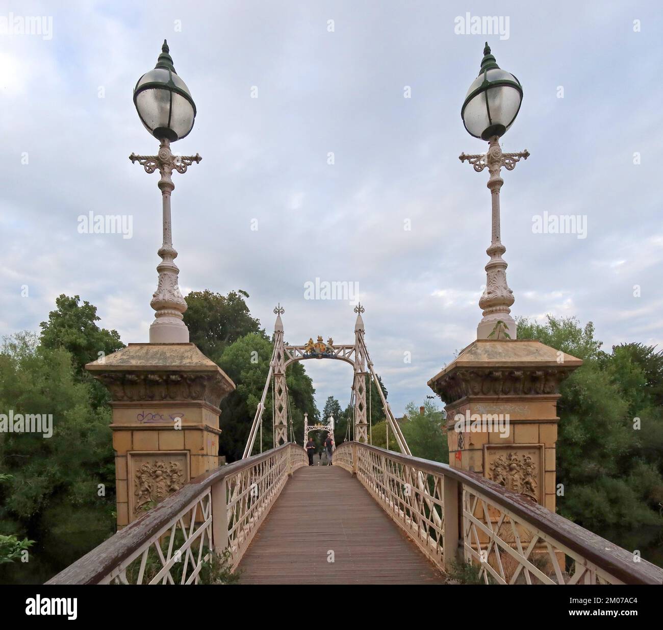 Wye Victoria River Footbridge, in Hereford, Hereford, England, Großbritannien, Von Alex Findlay & Co, Parkneuk Works, Motherwell, Lanark 1897, Mill St HR1 2NX Stockfoto