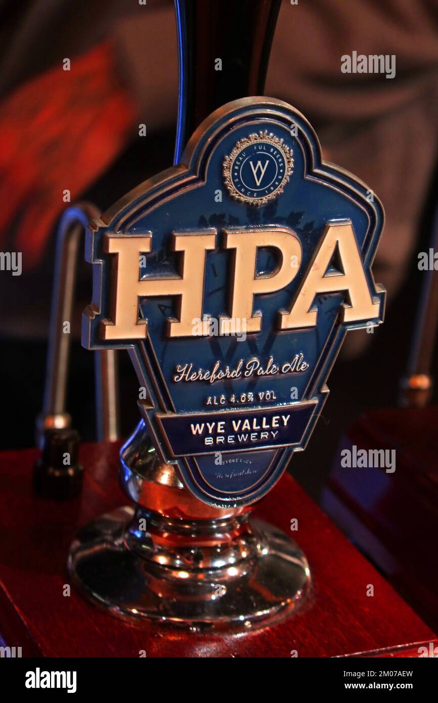HPA, Wye Valley Brewery Hereford Pale Ale Pump Clip an einer Bar in Hereford, England - traditionelles Bier Stockfoto