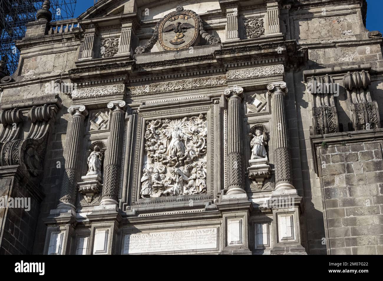 Architektonische Details der Metropolitan Kathedrale von Mexiko-Stadt, die Kathedrale der römisch-katholischen Erzdiözese im historischen Stadtzentrum Stockfoto
