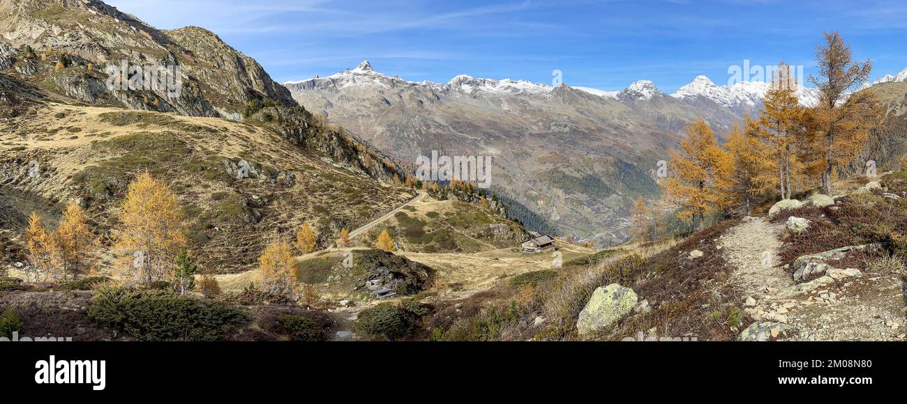 Panoramablick über die nordwestlichen Berge des Lötschental, Hockenhorn, Birghorn, Oberi Meiggu, Gampel, Wallis, Schweiz, Europa Stockfoto
