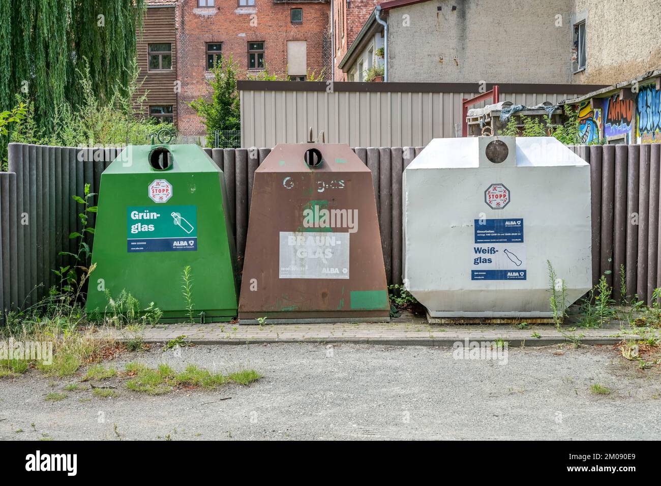 Altglas-Container, Havelberg, Sachsen-Anhalt, Deutschland Stockfoto