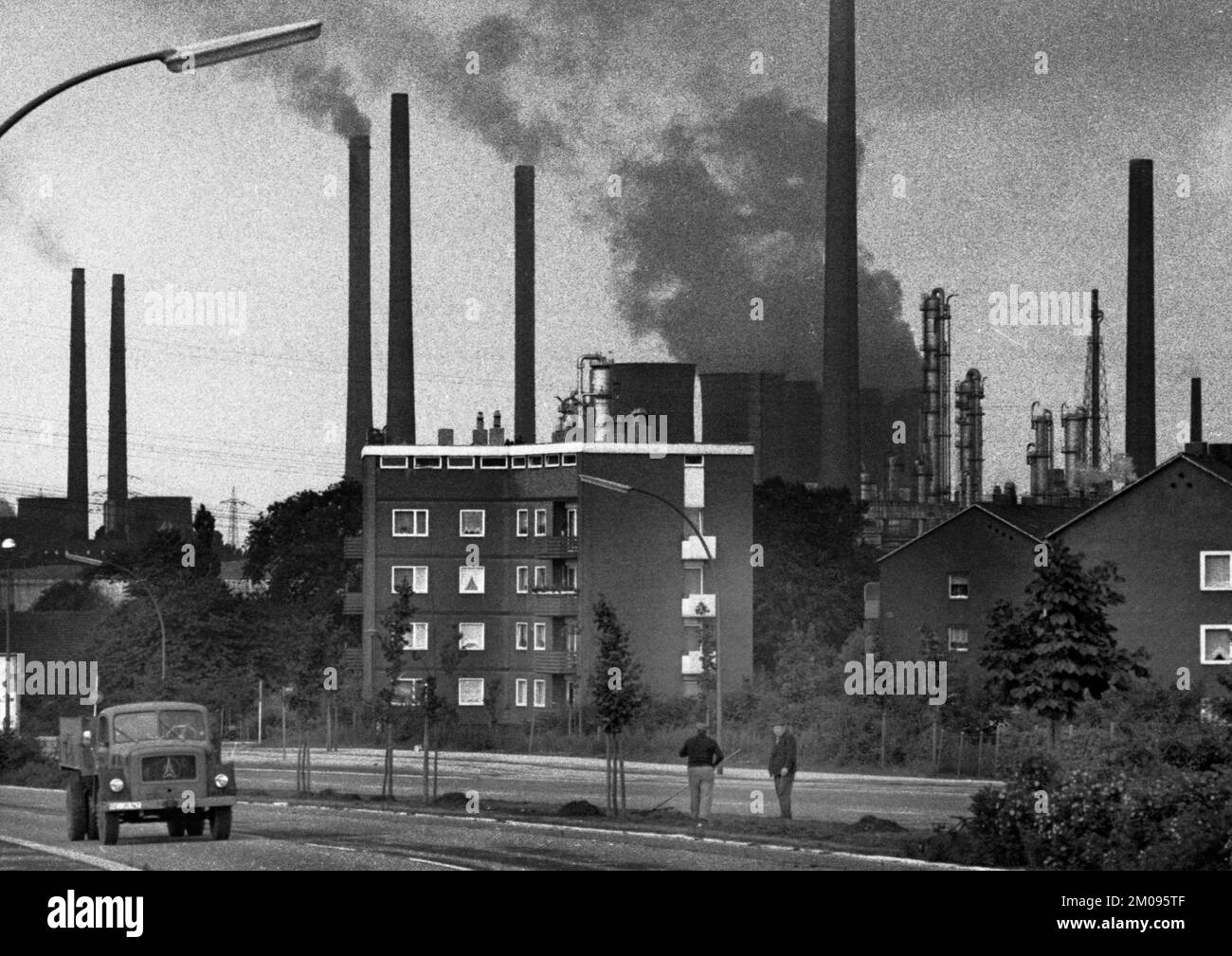 Luftverschmutzung, hier am 29.6.1971 in Gelsenkirchen, Deutschland, Europa Stockfoto