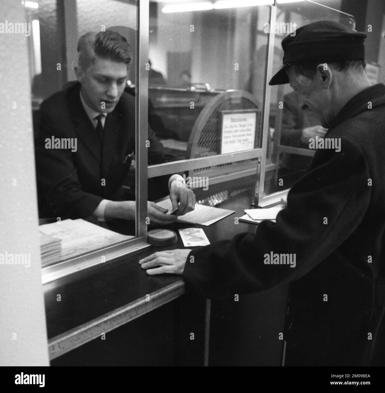 Arbeitslose im Arbeitsamt Dortmund 1966, Deutschland, Europa Stockfoto