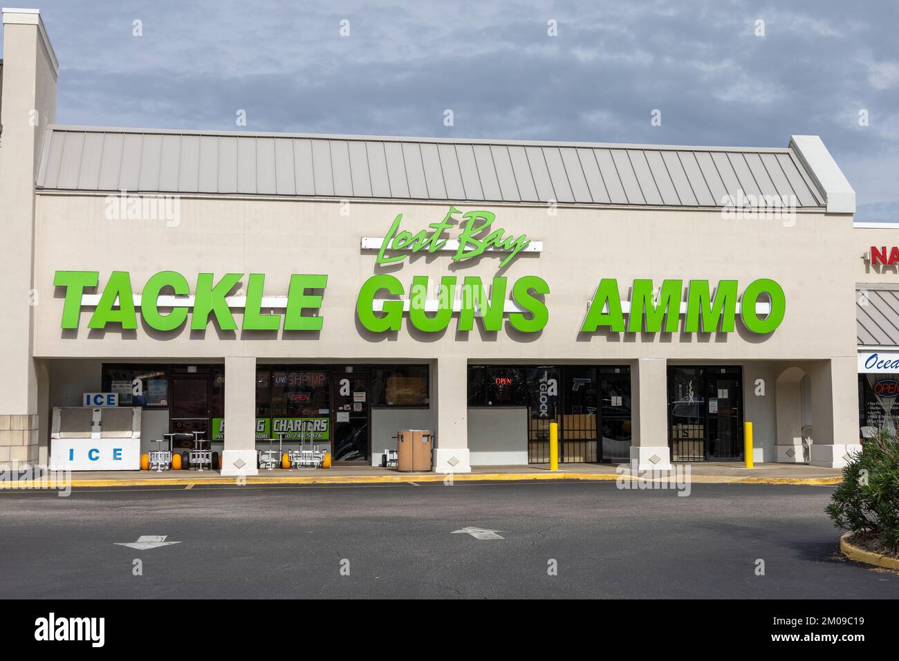 Lost Bay Tackle Guns Und Ammo Store Orange Beach Alabama United States Gun Shop America Stockfoto